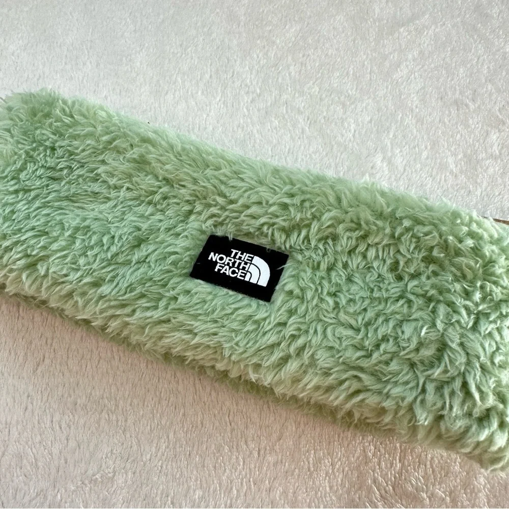 NWT The North Face Kids' Suave Oso Green Winter Fuzzy Headband